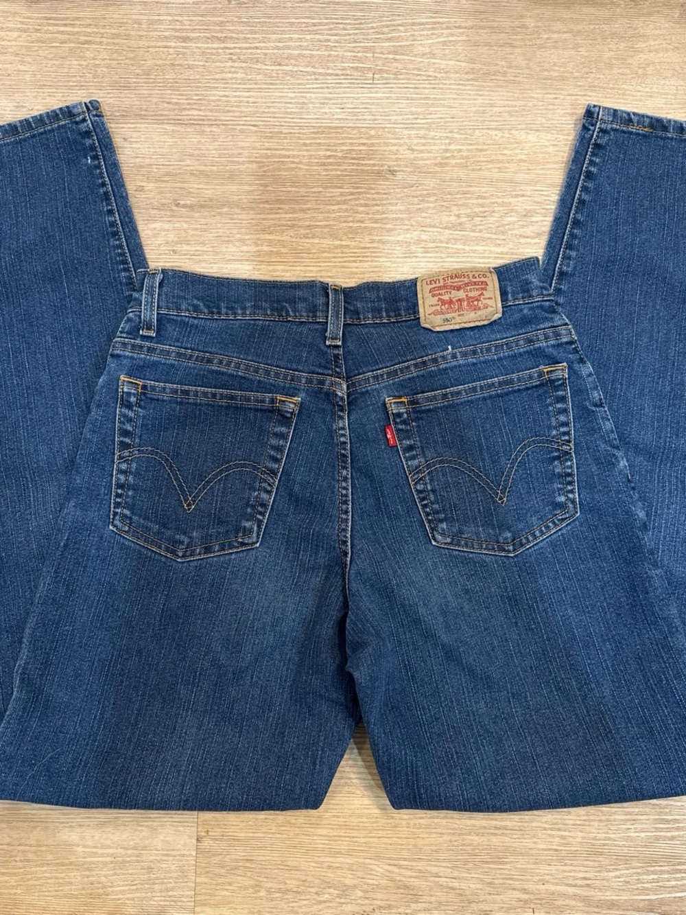 Levi's 550 Dark Blue Women's Straight-Leg Jeans with Signature Back Pockets